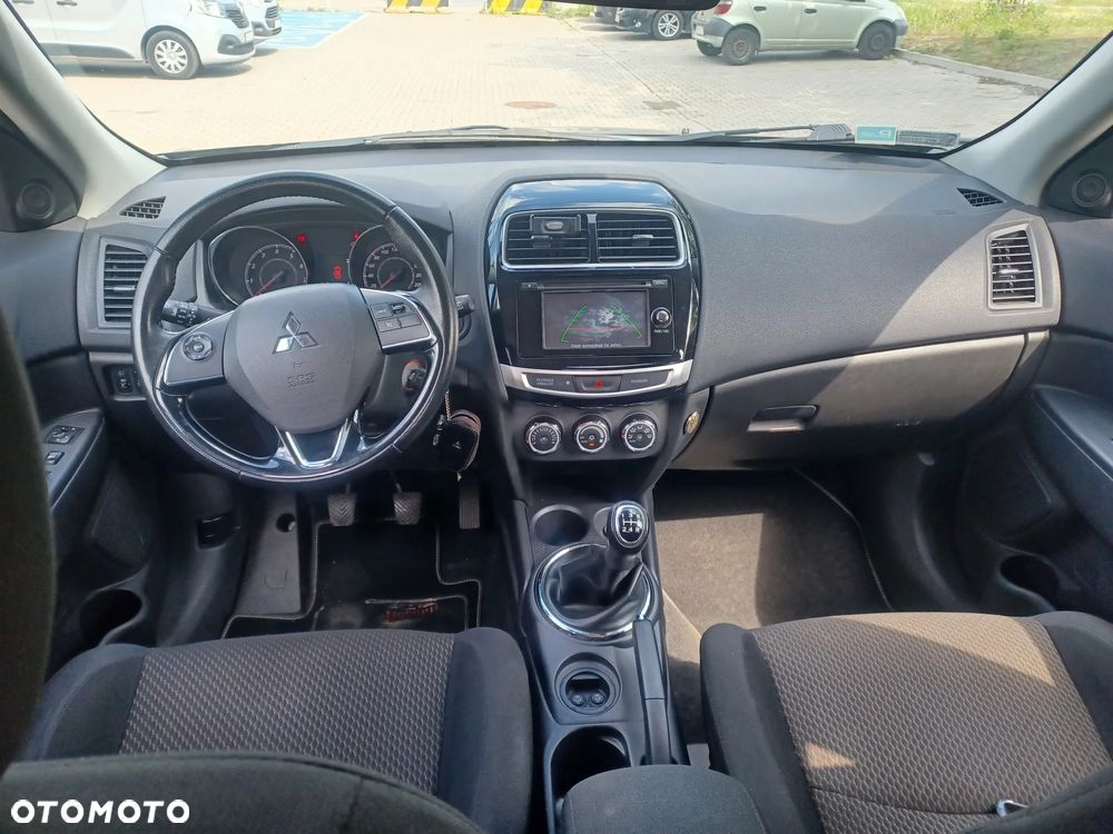 Mitsubishi ASX 1.6 Instyle - 9