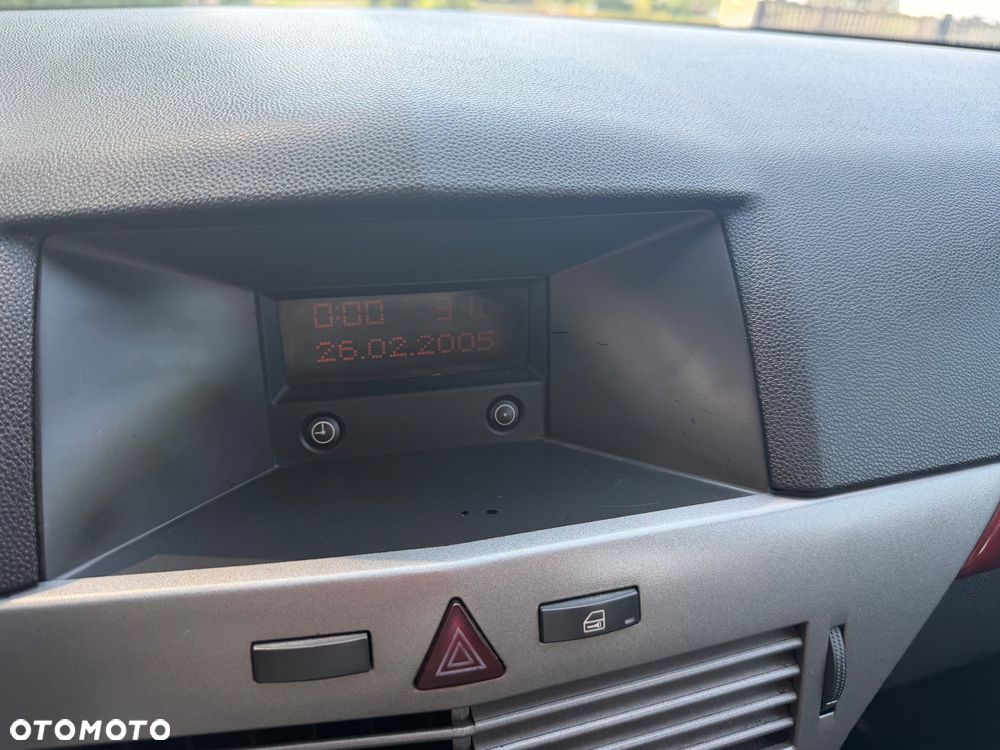 Opel Astra - 25
