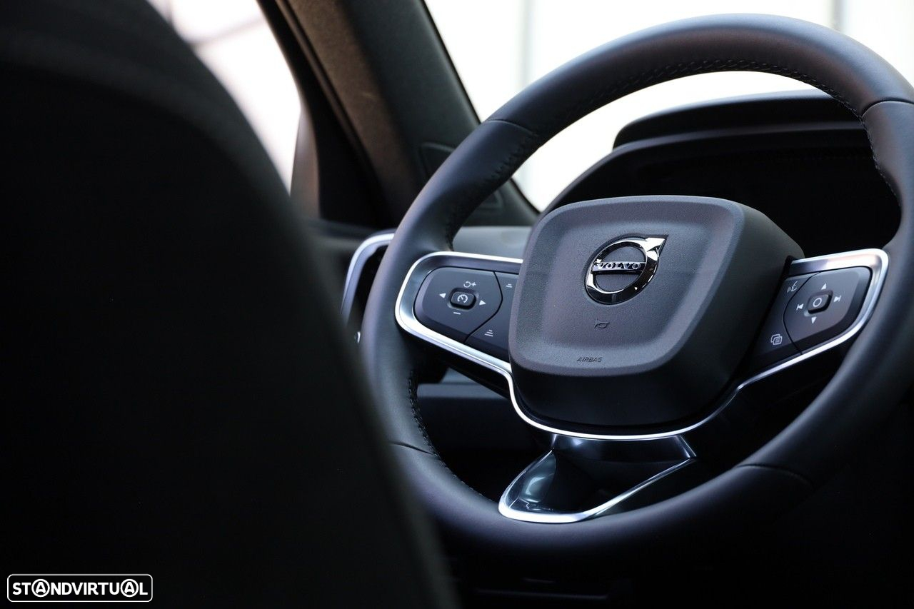 Volvo EX40 82 kWh Single Motor Extended Range Plus - 25
