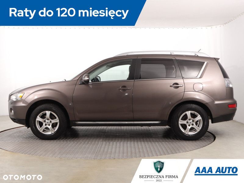 Mitsubishi Outlander - 4