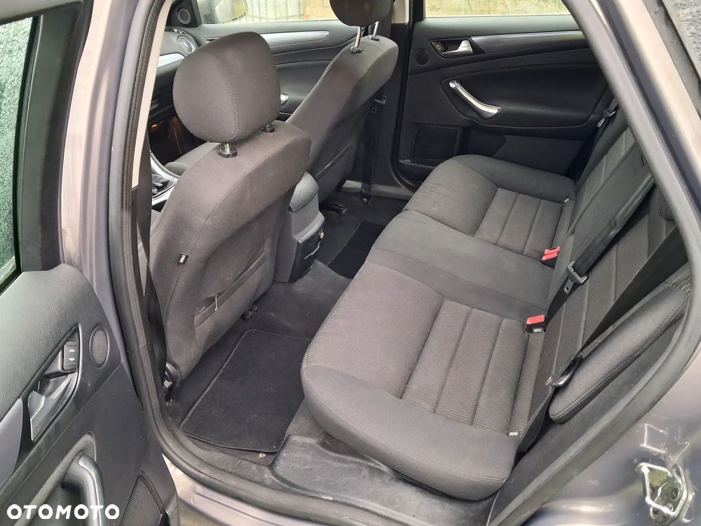 Ford Mondeo 2.0 TDCi Titanium - 11