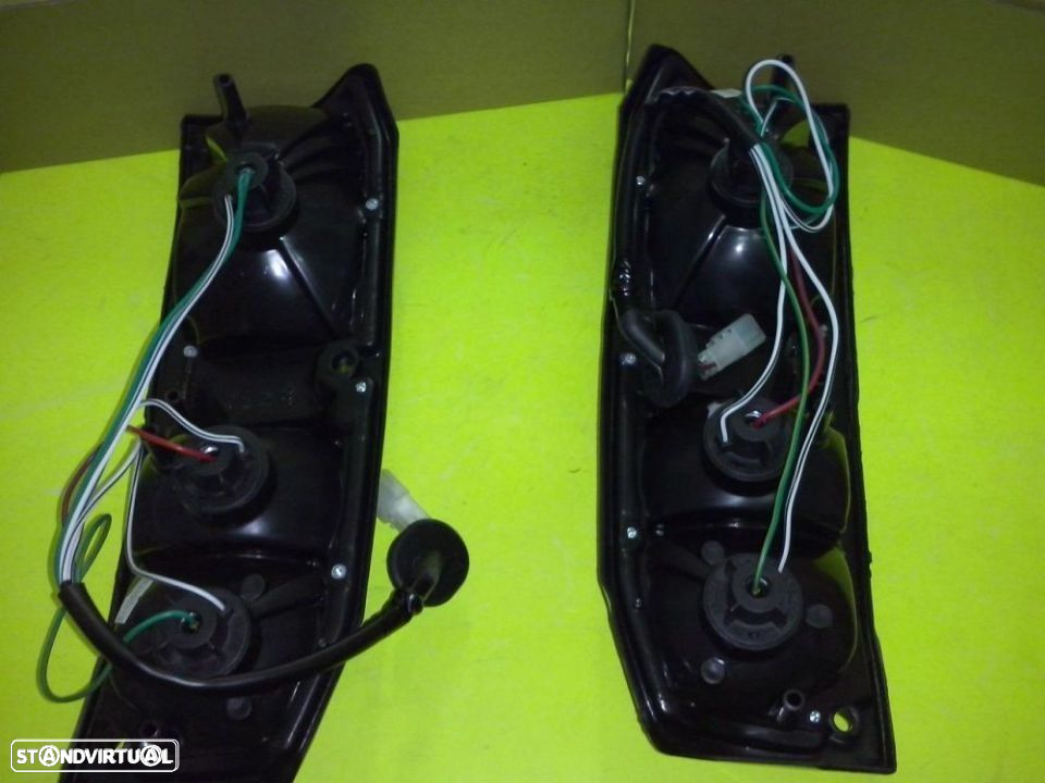 Farolins trás Toyota Land Cruiser vx bj70 bj73 bj75 - 2