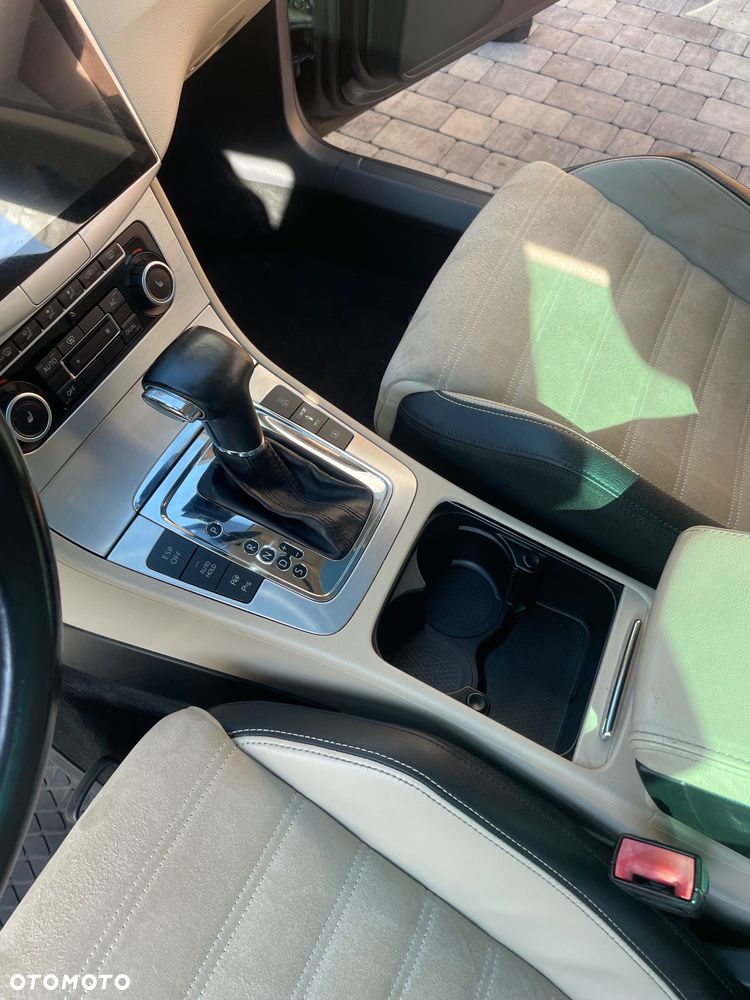 Volkswagen CC - 24