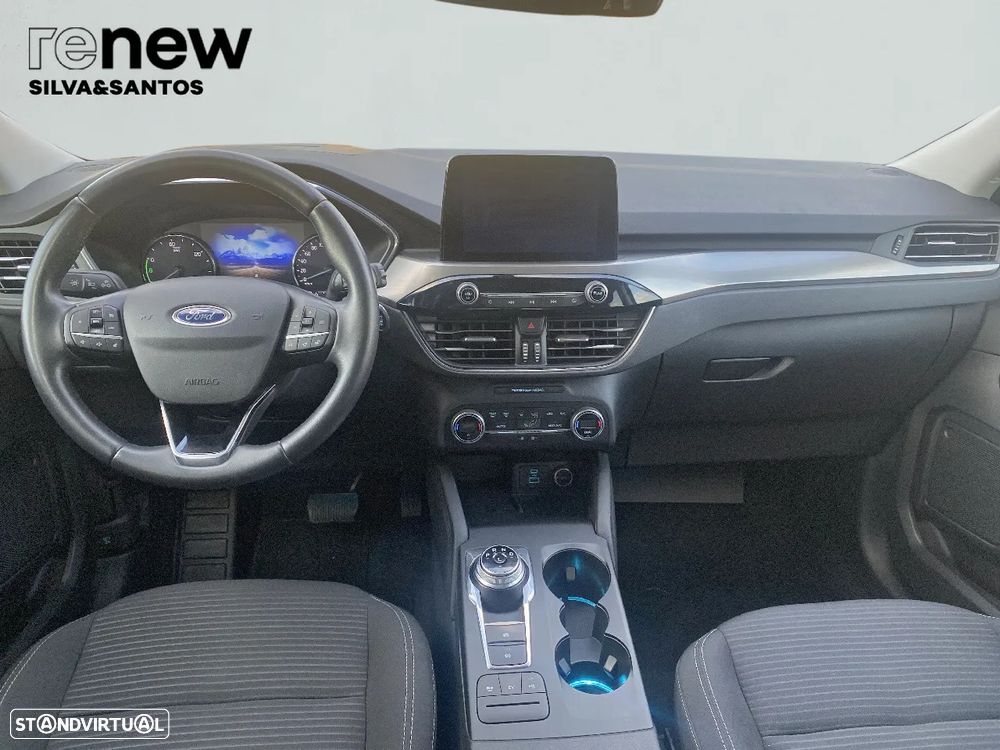 Ford Kuga - 10