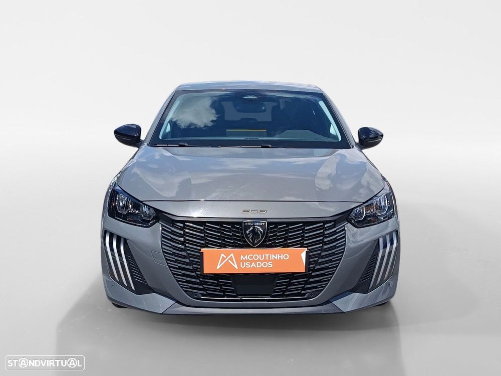Peugeot 208 - 8