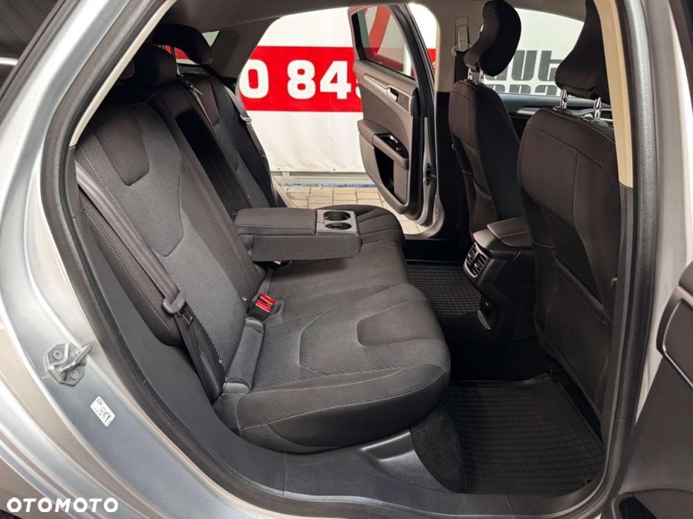 Ford Mondeo 2.0 TDCi Titanium PowerShift - 36