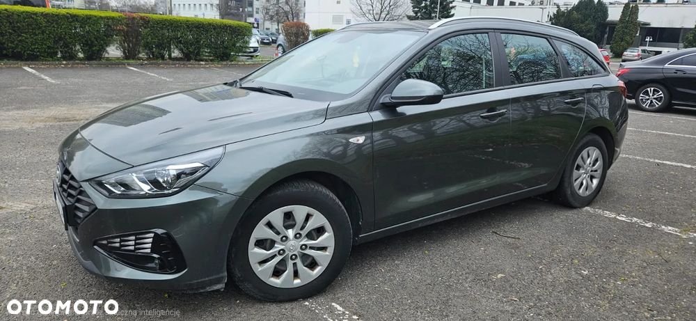 Hyundai i30 1.5 DPI Classic + - 3