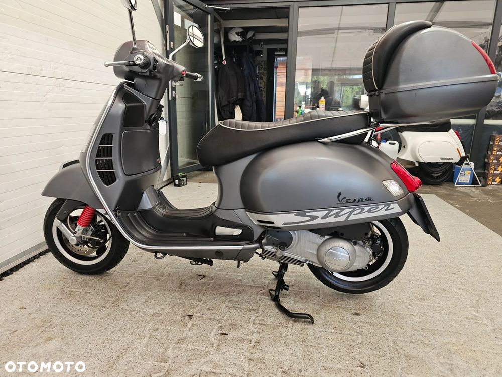 Piaggio Vespa - 20