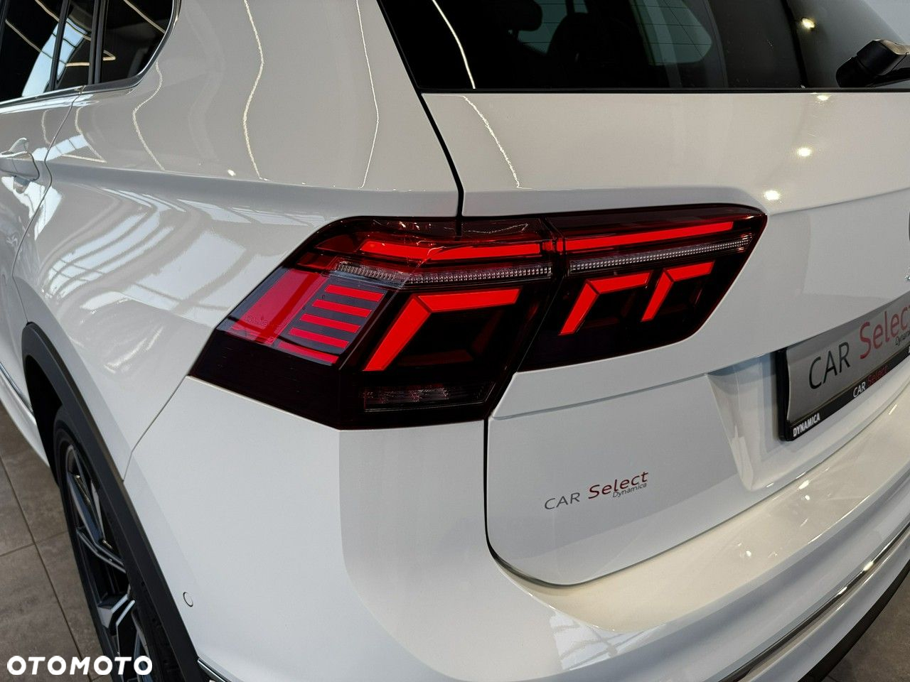 Volkswagen Tiguan - 12