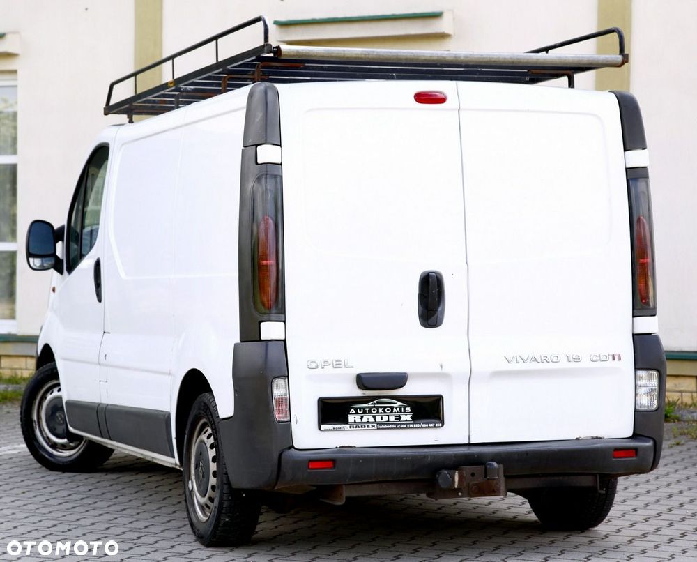Opel Vivaro - 11