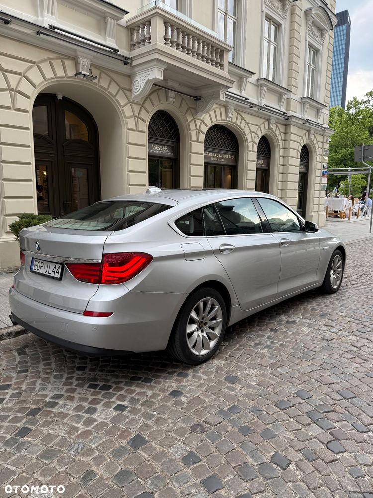 BMW 5GT - 3