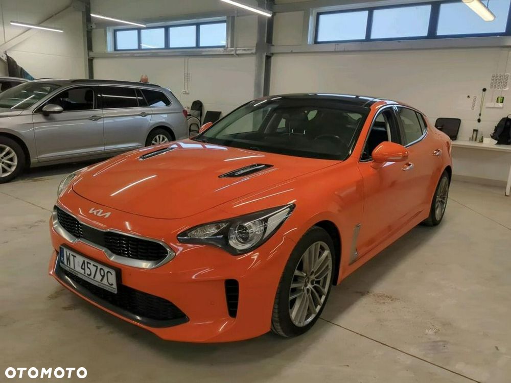 Kia Stinger - 2
