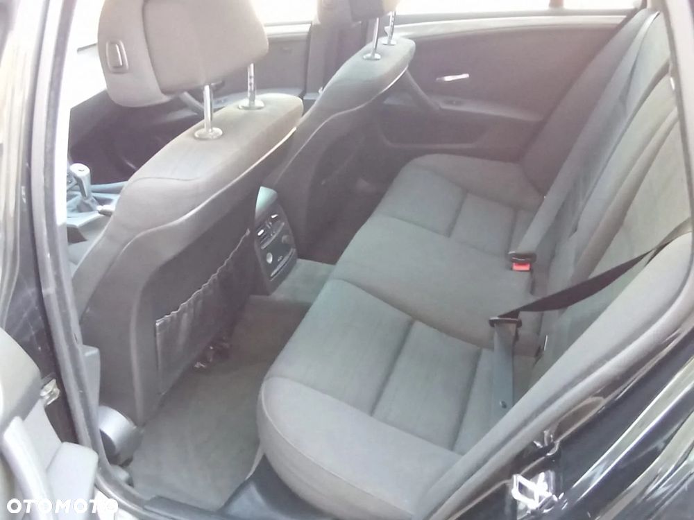 BMW Seria 5 520d - 13