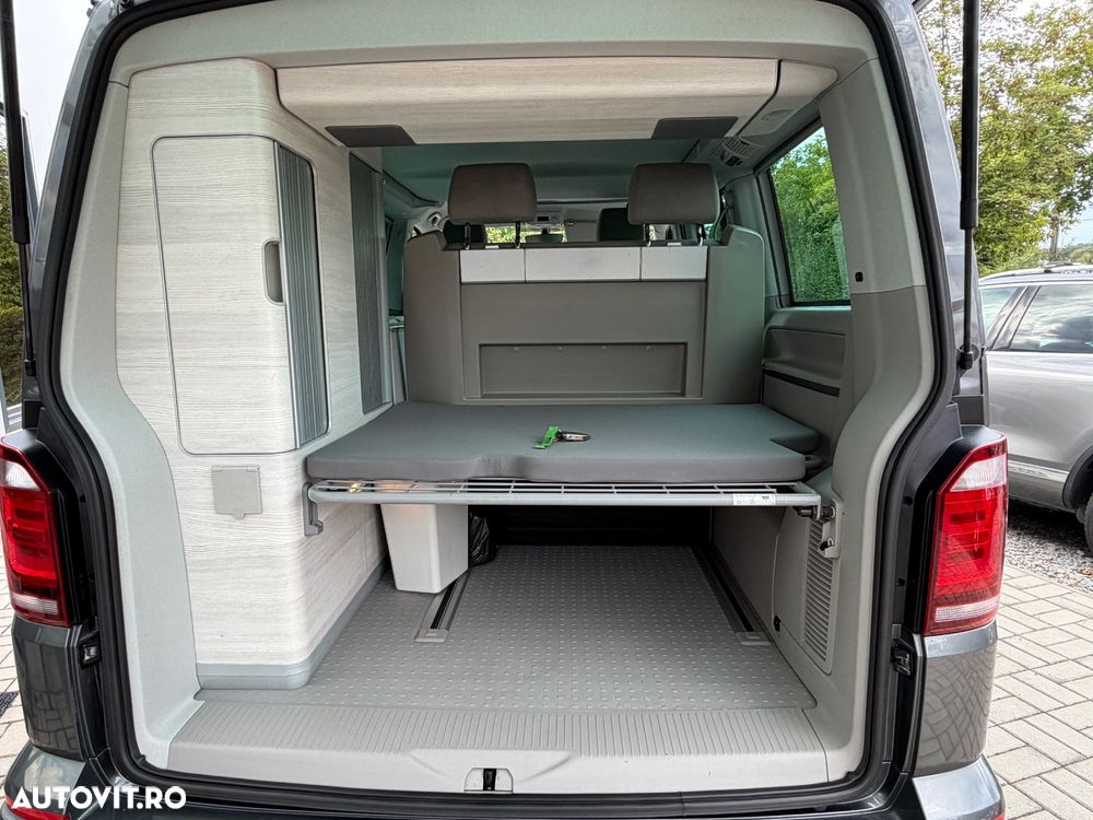 Volkswagen Multivan - 32