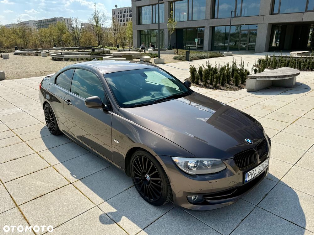 BMW Seria 3 320d - 4