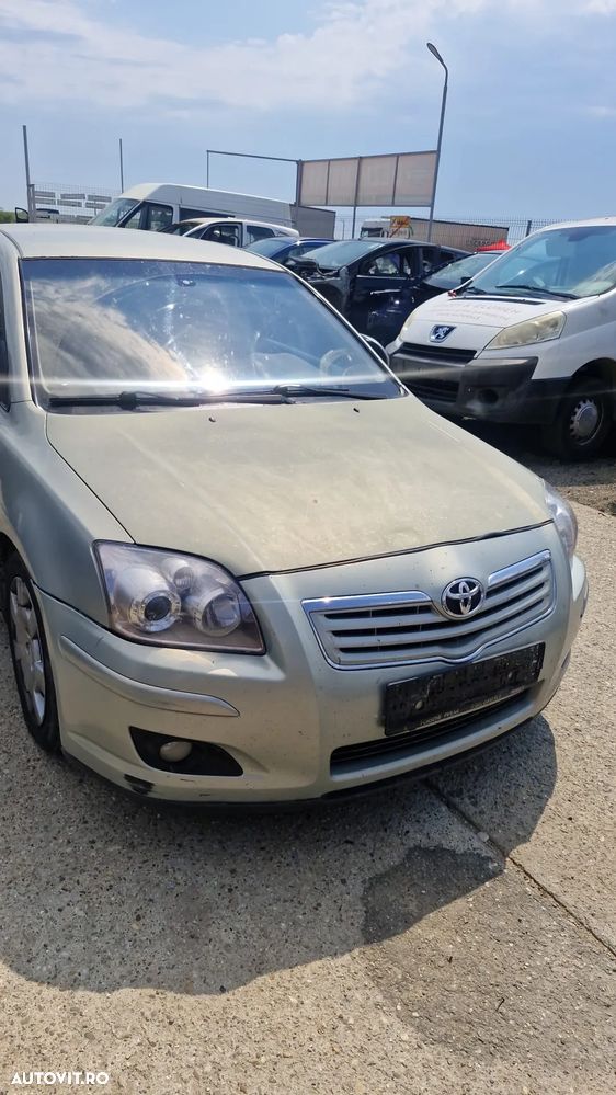 Dezmembram Toyota Avensis an 2007 motor 2.0 Diesel D4D - 10