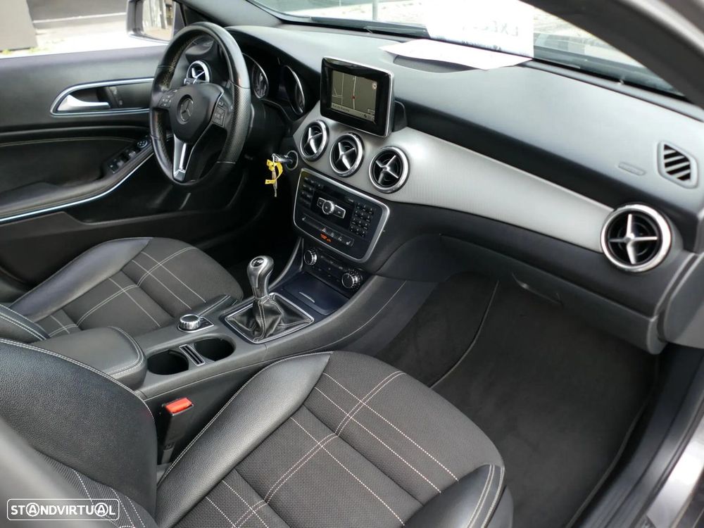 Mercedes-Benz GLA 180 CDi Urban - 25