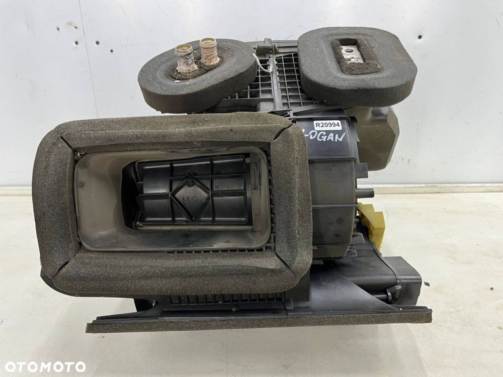 Nagrzewnica Dacia Logan MCV I 06-13r. Z KLIMATYZACJĄ obudowa chłodnicy wody parownik klimatyzacji - 2