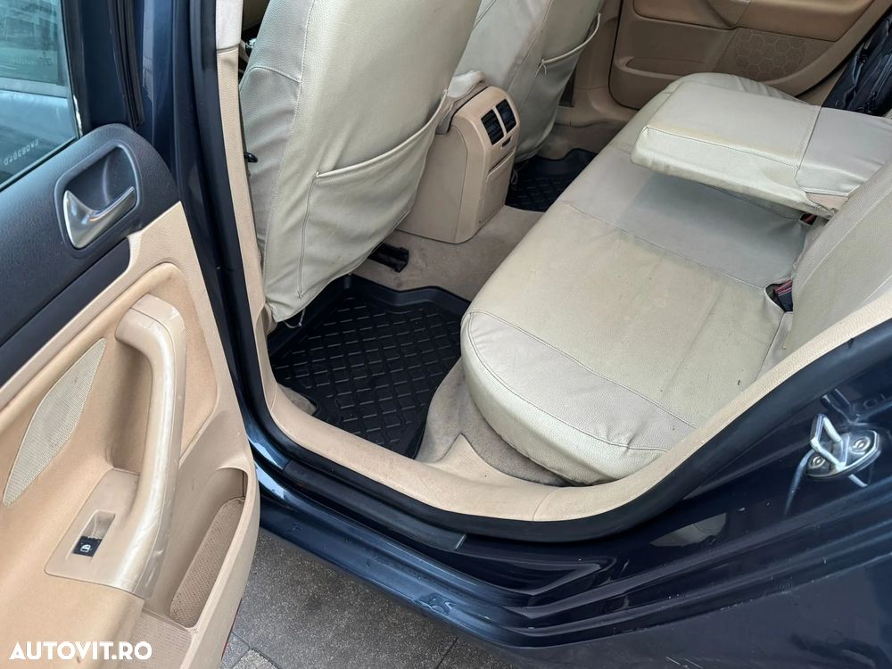 Volkswagen Golf 1.9 TDI Comfortline - 8