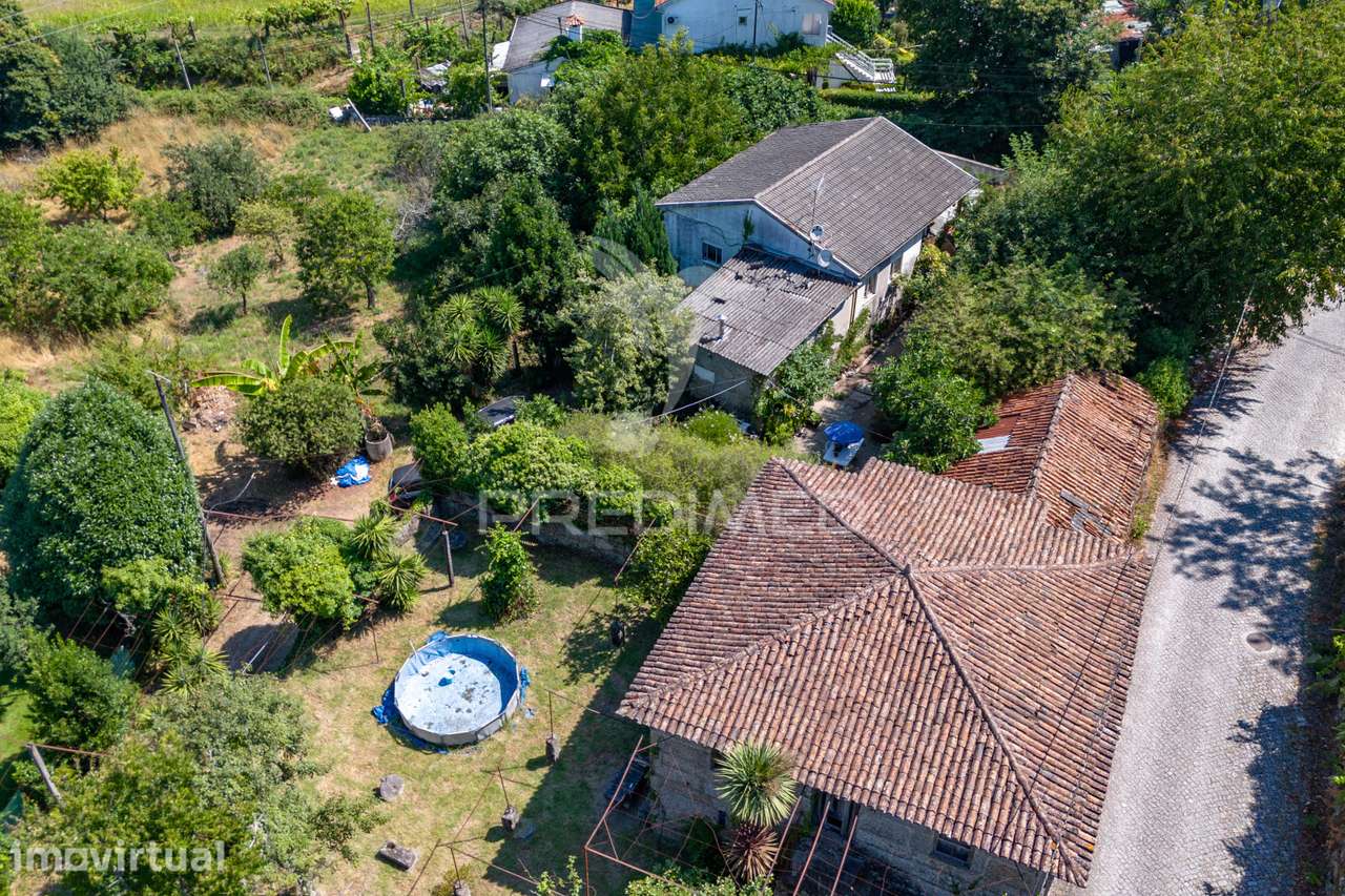 Quinta com dois artigos urbanos e um rústica com 5410 m2 junto á ci... - Grande imagem: 2/34