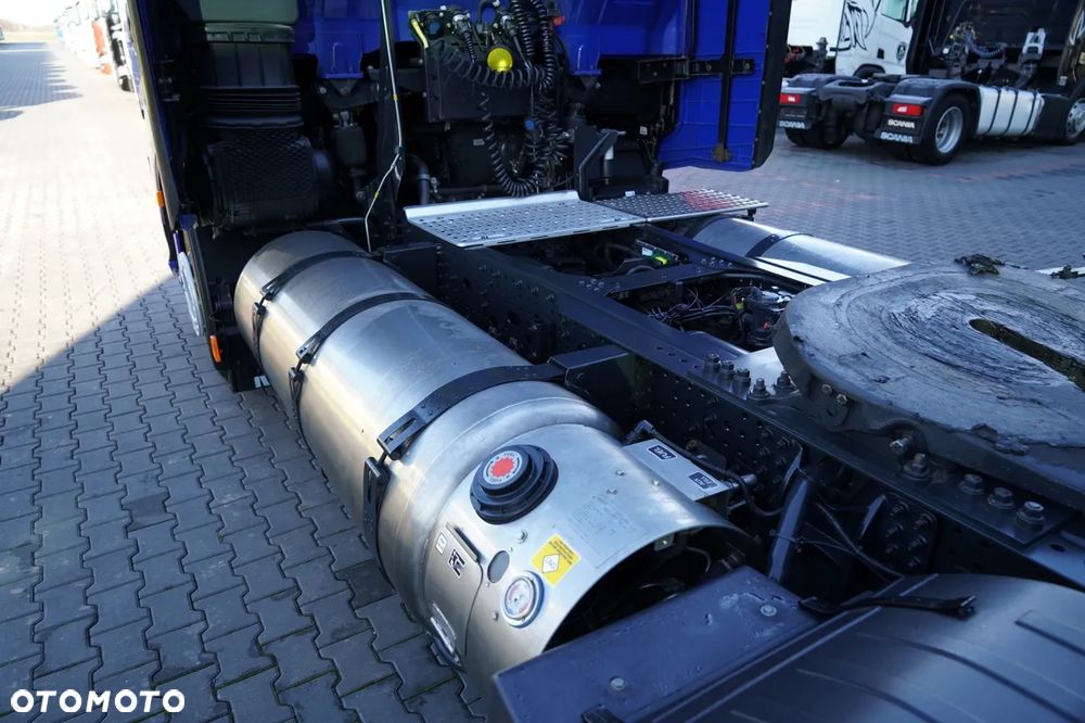 Iveco S-WAY / 460 / RETARDER / LNG / MEGA / LOW DECK / - 13