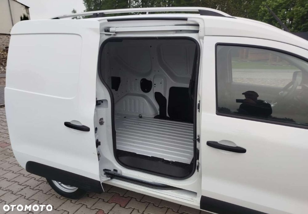 Renault Express Van - 22