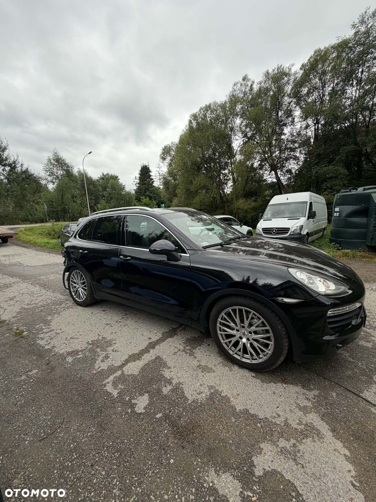 Porsche Cayenne - 5