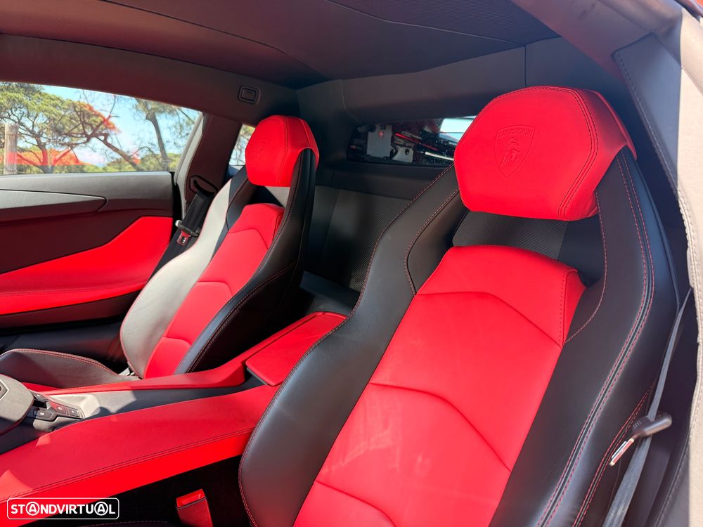 Lamborghini Aventador 6.5 V12 LP740-4 S - 13
