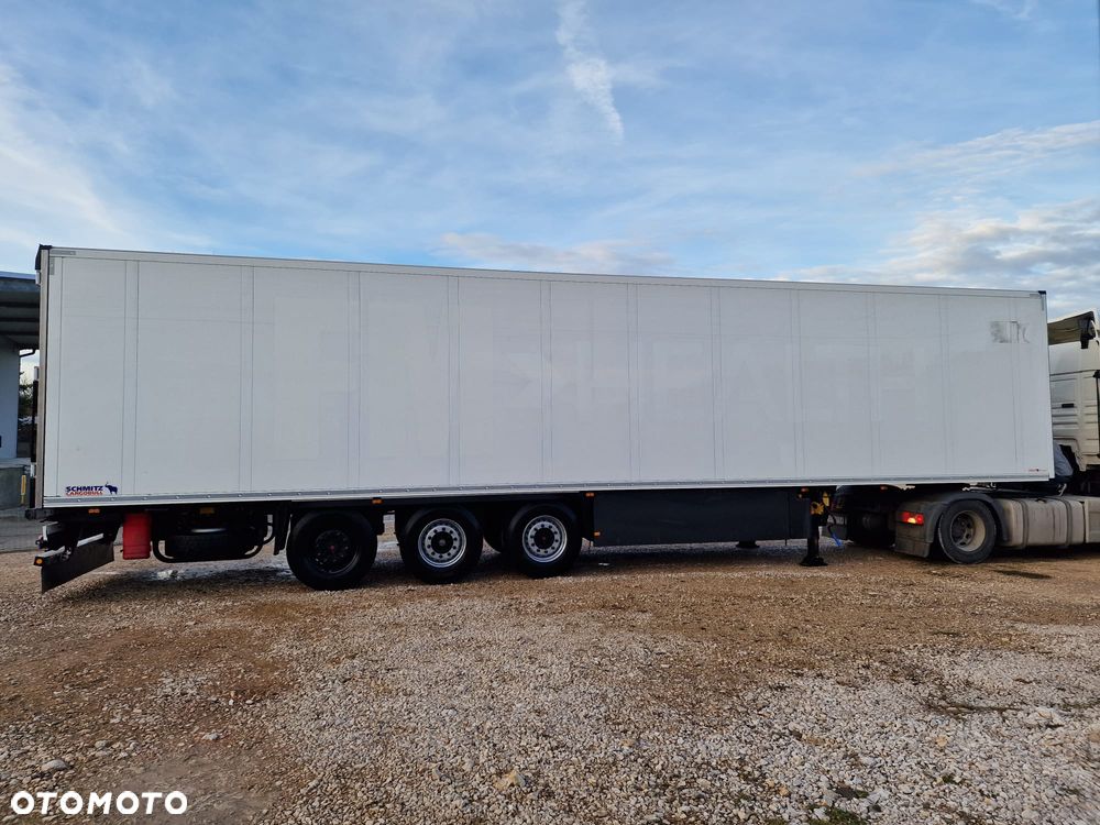Schmitz Cargobull SCB - 1