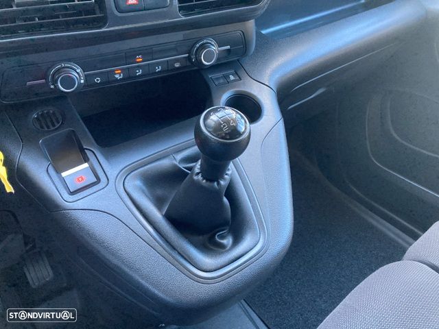 Peugeot Partner1.6 HDI L1 HDI IVA DEDUTIVEL - 23