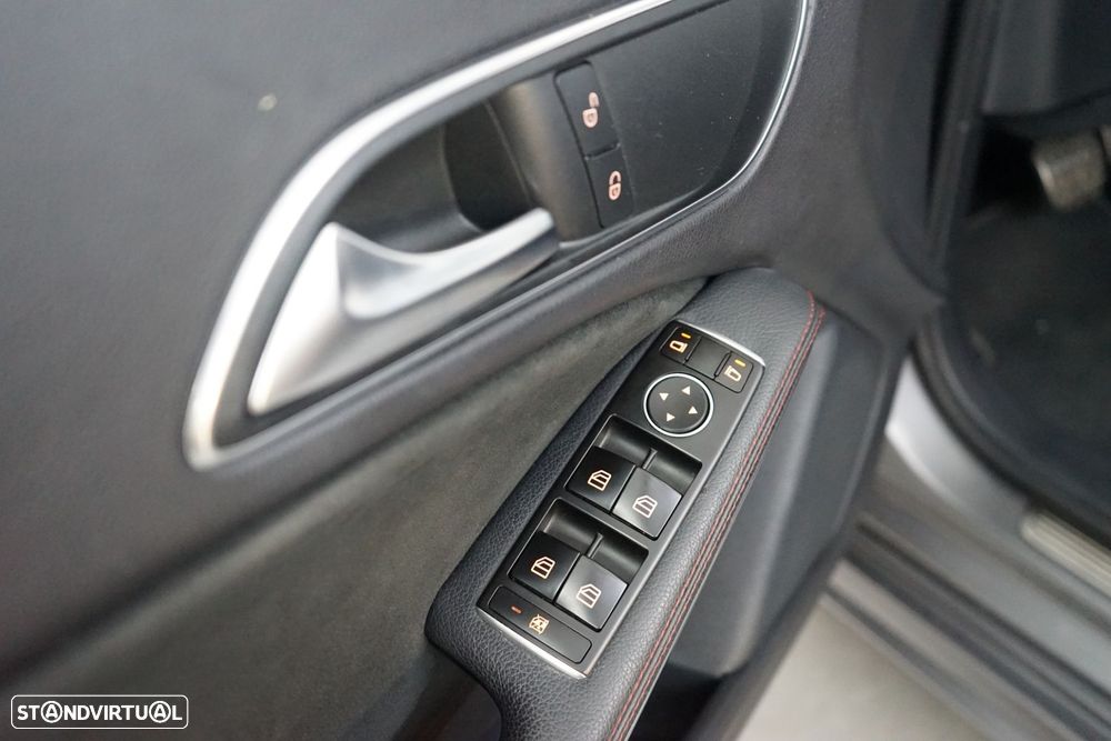 Mercedes-Benz CLA 220 - 13