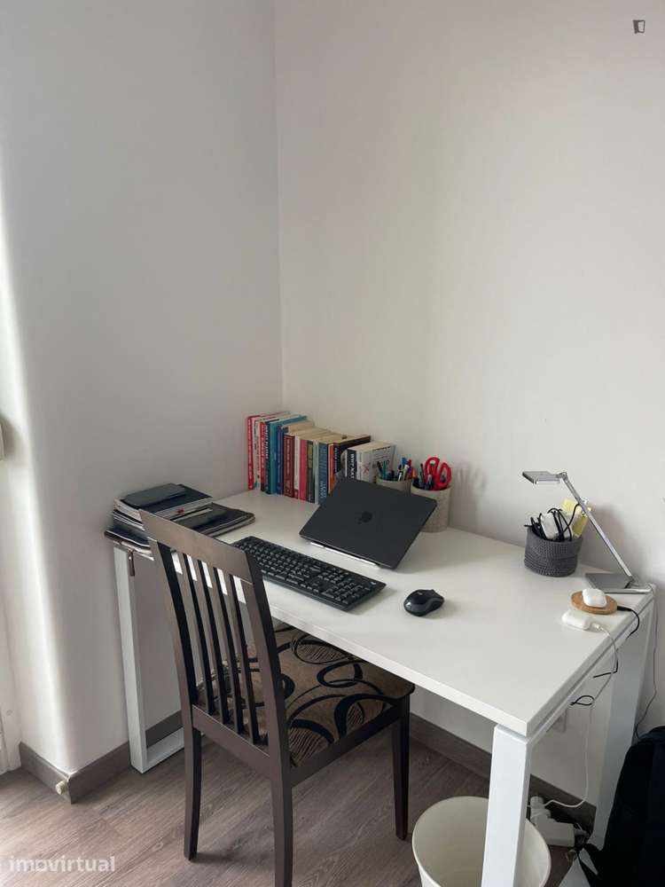 Quarto - localizado em Ajuda Lisbon - Grande imagem: 3/13
