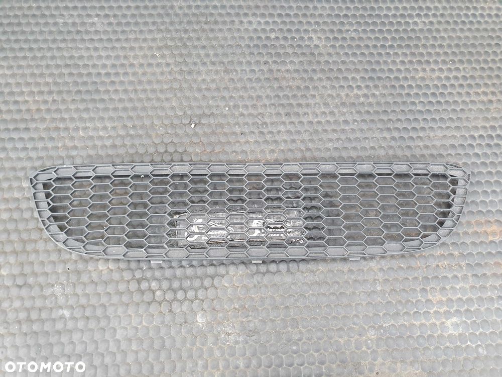 Kratka 7128613 7128614 7906809 Atrapa Nerki Nerka Gril Atrapka Zderzaka Przód M-Pakiet BMW 1 E81 E87 LCI Lift - 30