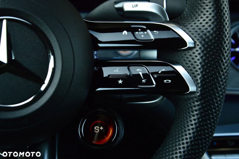 Mercedes-Benz AMG GT - 31