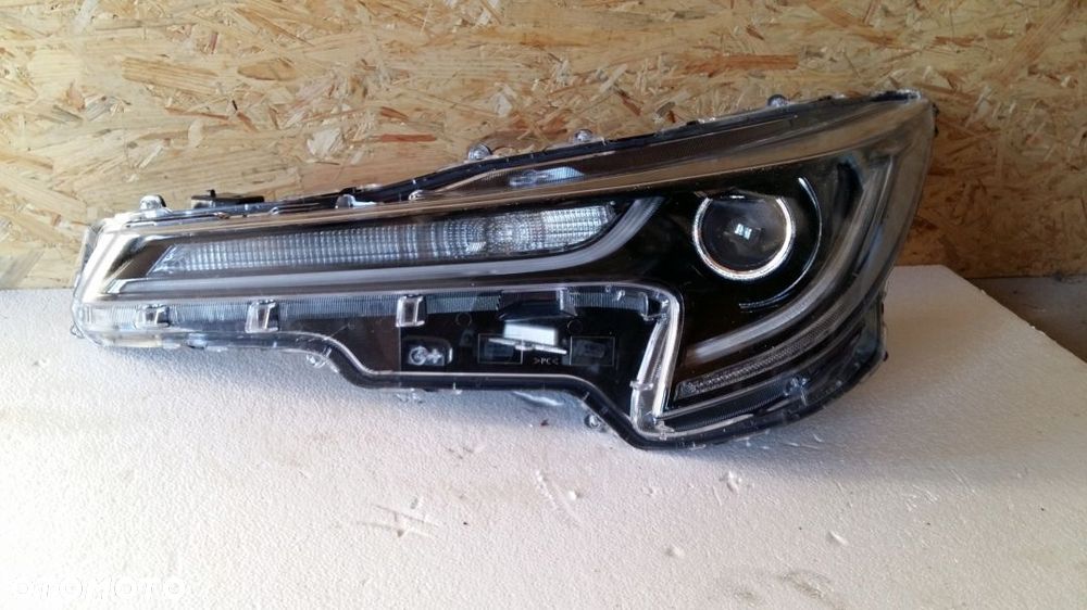 Toyota Corolla XII Lampa Lewy Przód 81150-02S70 - 3