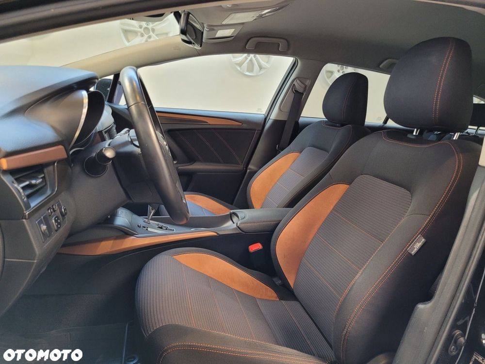 Toyota Avensis 1.8 Premium MS - 7