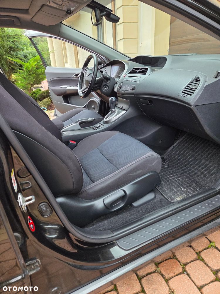 Honda Civic 1.8 Executive - 3