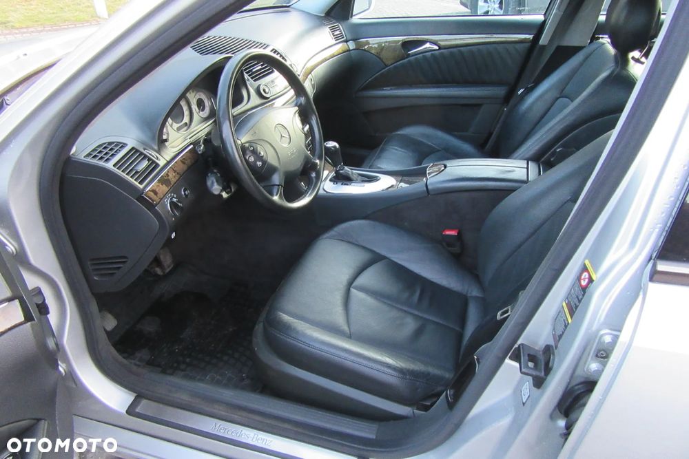 Mercedes-Benz Klasa E - 9