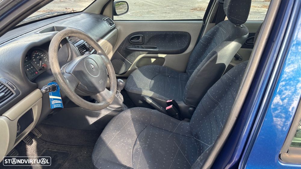 Renault Clio 1.2 16V Confort Authentique - 6