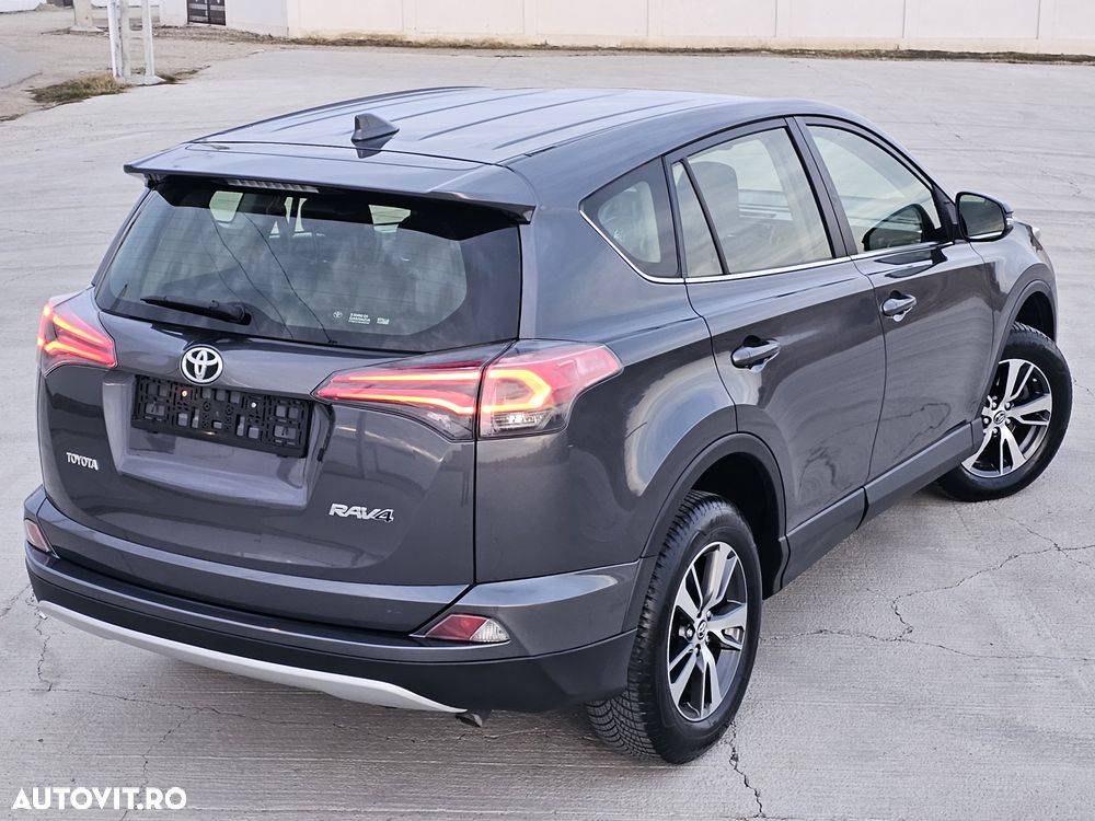 Toyota RAV4 - 26