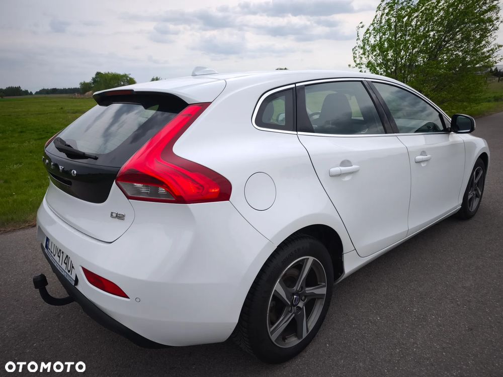 Volvo V40 D2 Momentum - 5