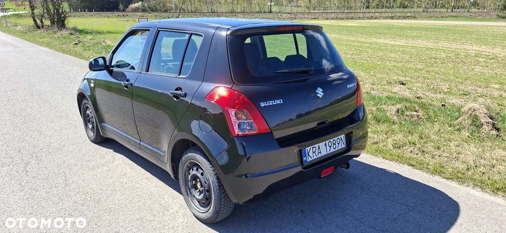 Suzuki Swift - 21