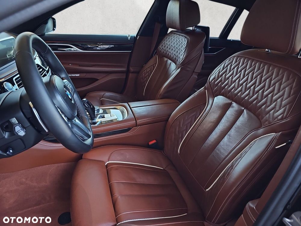 BMW Seria 7 - 18