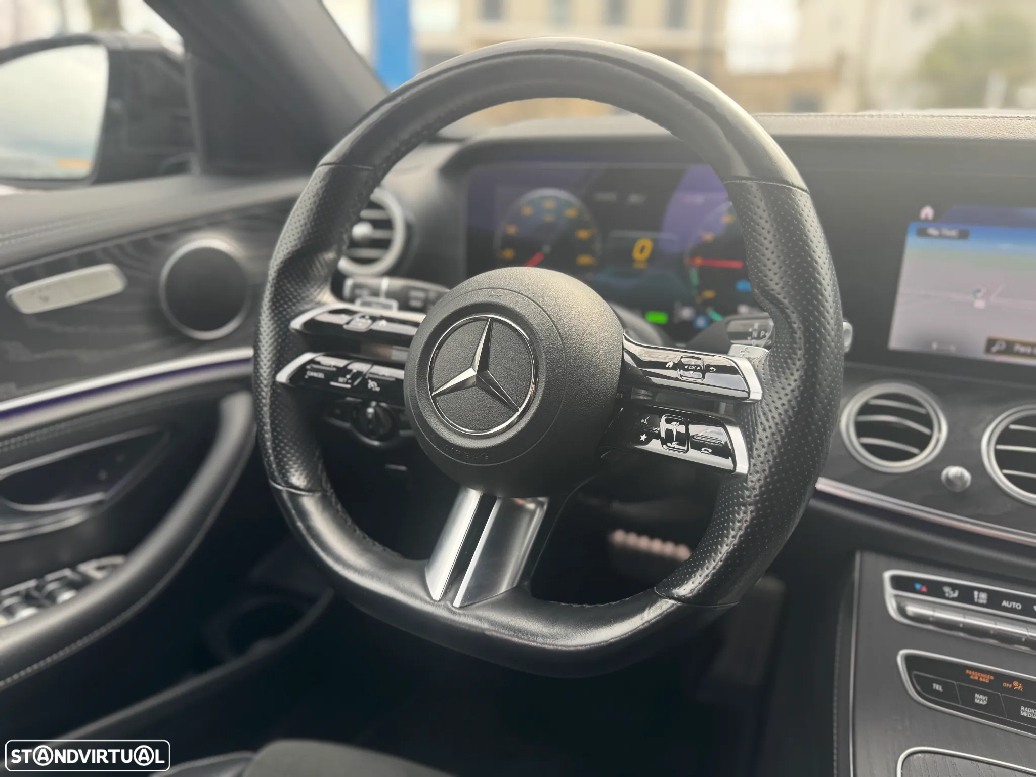 Mercedes-Benz E 300 de AMG Line - 22