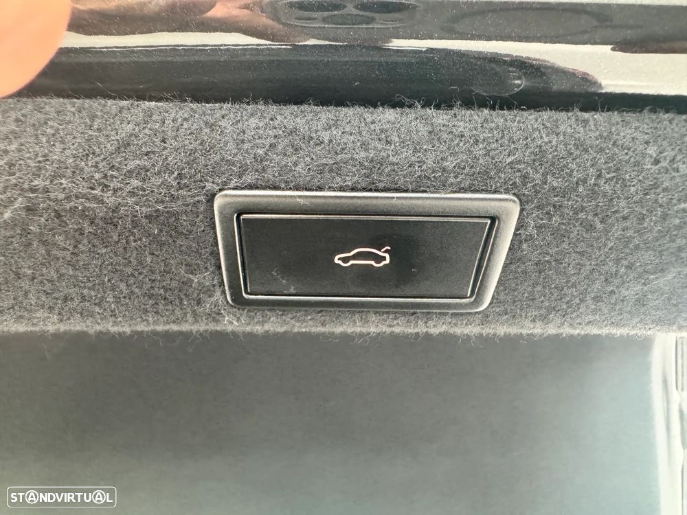 Skoda Superb 2.0 TDI Laurin&Klement DSG - 37