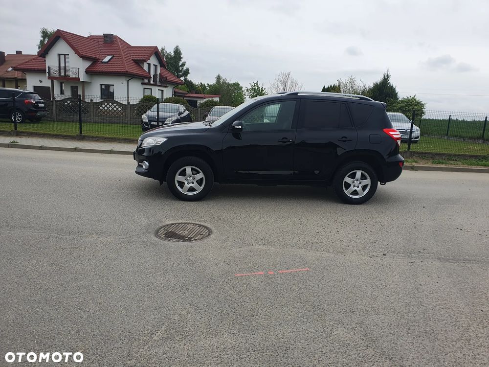 Toyota RAV4 2.0 VVT-i Sol - 13