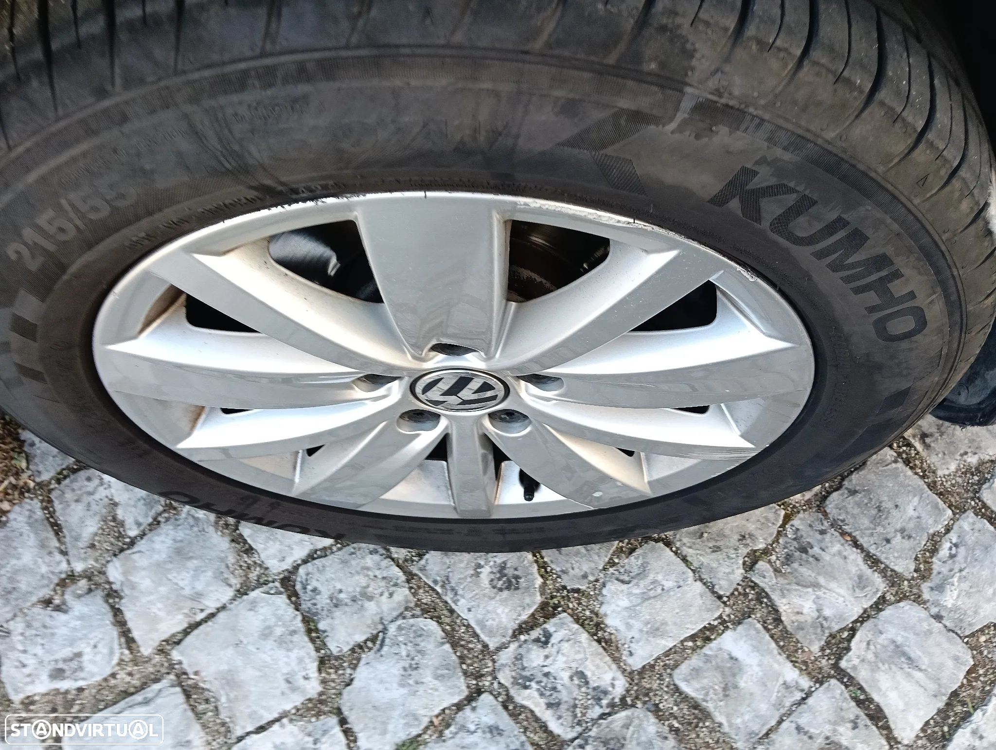 VW Passat 1.6 TDI BlueMotion - 23