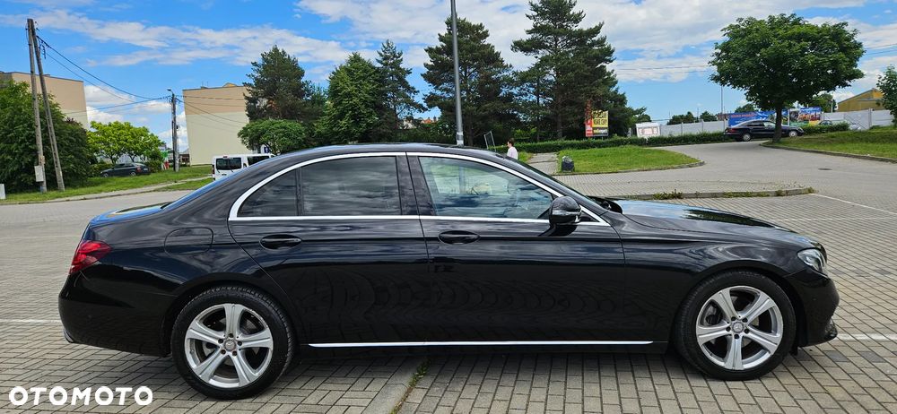 Mercedes-Benz Klasa E 220 d 4Matic 9G-TRONIC Avantgarde - 23
