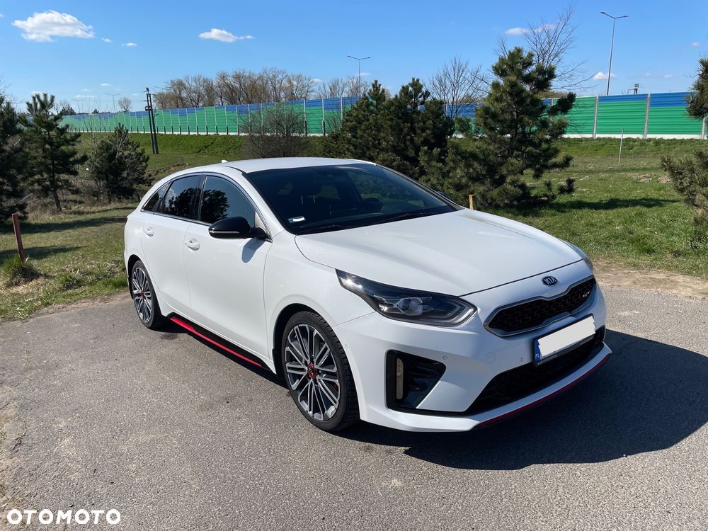 Kia ProCeed - 24