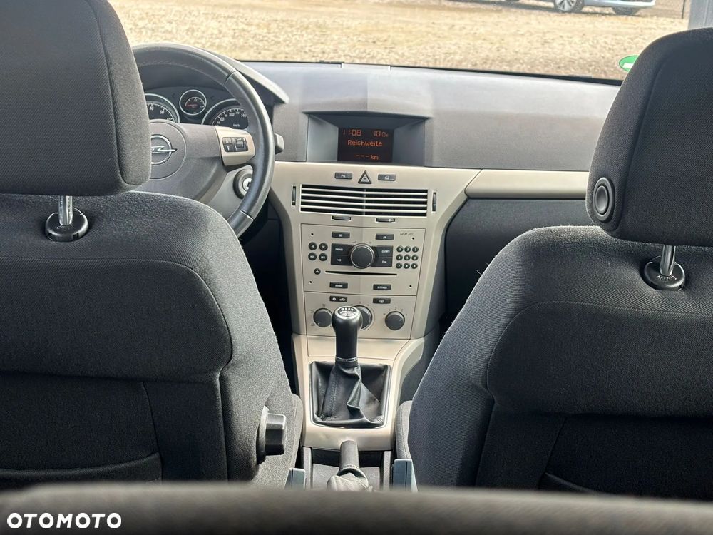 Opel Astra 1.4 Essentia - 14